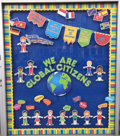 Global Citizen Bulletin Board! We love this inclusive bulletin board for back to school. Future World Changers Bulletin Board, Ib Bulletin Boards, Geography Bulletin Board, Multicultural Bulletin Board, Missions Bulletin Board, World Bulletin Board, Geography Themes, Multicultural Education, Grinnell College