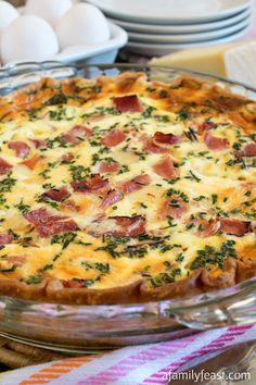 Ham And Swiss Quiche, Swiss Quiche, Best Quiche, Ham And Swiss, Breakfast Quiche Recipes, Quiche Recipes Easy, Cheese Quiche, Diner Recept, Quiche Recipe