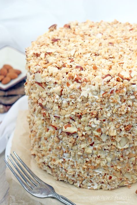 Toasted Almond Ice Cream Cake, Almond Crunch Cake, Good Humor Toasted Almond Cake, Toasted Almond Cake Recipe, Almond White Cake, Toasted Almond Cake, Vegan Almond Cake, Good Humor Ice Cream, Donut Ideas