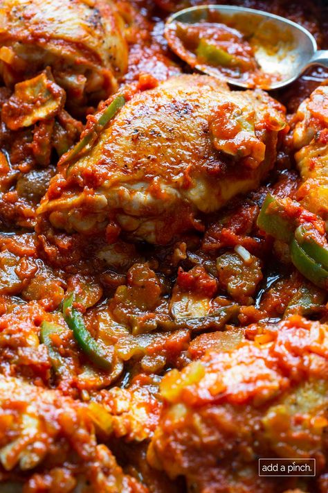 Quick Chicken Cacciatore, Chicken Thigh Cacciatore Recipe, Crockpot Chicken Catchatori Recipe, Easy Chicken Catchatori Recipe, Best Chicken Cacciatore Recipe, Easy Chicken Cacciatore Recipe, Chicken Cattitore Recipes Easy, Chicken Cacciatore Recipe Easy Crock Pot, Chicken Cachetori Recipe