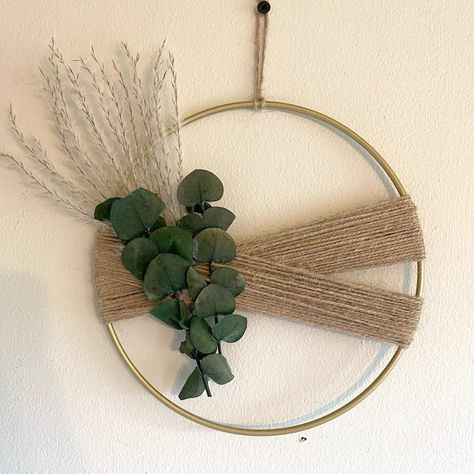 Dried Flower Boho Wreath Gold Hoop 8 Real Dried - Etsy Gold Ring Dried Flower Wreath, Wreath Ring Ideas, Metal Wreath Frame Ideas, Metal Hoop Wreath Diy, Macrame Wreath, Backyard Farm, Window Wreath, Boho Wreath, Dried Eucalyptus