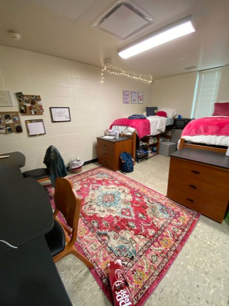 Texas A&M dunn hall 2022. Hope this pin helps because there is almost no pictures of this ratty dorm online Texas A&m Dorm Room, Tamu Dorm, Big Carpet, College Dorm Room Decor, Dorm Inspo, Dorm Ideas, Room Stuff, College Dorm Rooms, Texas A&m