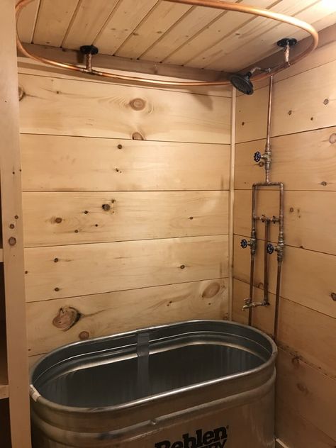 The Cheyenne Rustic Tiny House Shows What’s Possible in 160 Square Feet Tiny Cabin Bathroom, Tiny Bathtub, Water Heater Diy, Incredible Tiny Homes, Rustic Bathroom Shower, Log Home Kitchens, Barn Bathroom, Rustic Tiny House, Barn House Interior