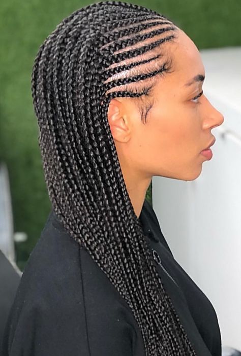 Cornrows and Singles Cornrow Single Braids, Cornrow And Weave Hairstyles, Cornroll Braids Hairstyles Cornrows, Single Braids Hairstyles, Straight Back Braids, Half Braided Hairstyles, Half Cornrows, Braid Game, Hair Threading