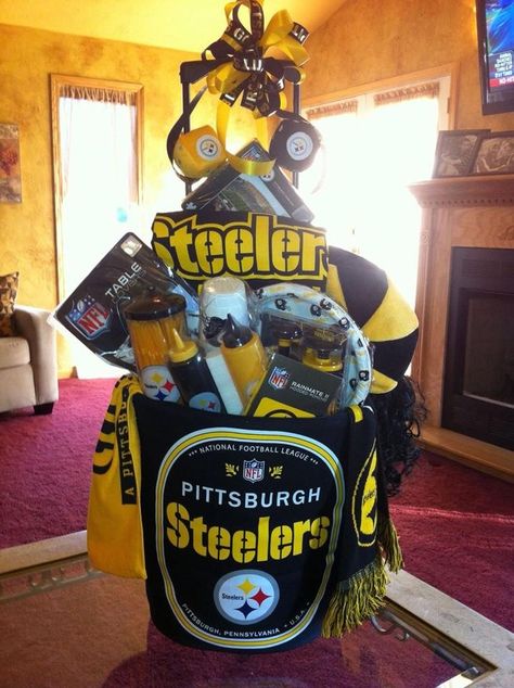 Made for our car club fundraiser all proceeds went to Westmoreland children's Bureau... Go Steelers! Made by Kimberly Pittsburgh Themed Party, Basket Boyfriend, Steelers Birthday, Steelers Party, Football Gift Baskets, Steelers Decor, Steelers Wreath, Popcorn Gift Basket, Steelers Gifts