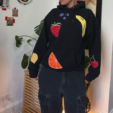 Magg’s Rags on Instagram: "#🍒 #🍐 #🍌 #🍇 #🍊 #🍓 #🫐 #🍎 . Fruit salad hoodie !" Reworked Clothes, Patchwork Hoodie, Hoodie Diy, Patchwork Sweatshirt, Patchwork Clothes, Upcycle Clothes Diy, Upcycle Shirt, Crewneck Design, Causal Outfits