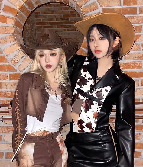 Cowgirl Fancy Dress, Pinterest Username, Wild West Outfits, Artistic Outfits, Girls Fasion, Outfit Korean Style, Cowboy Costume, Outfit Korean, Cowboy Outfits