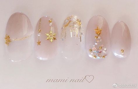 Japanese Christmas Nails, Champagne Nails, Minimal Nails Art, April Nails, Hello Nails, Gel Nail Art Designs, Fantasy Nails, Christmas Gel Nails, Goth Nails