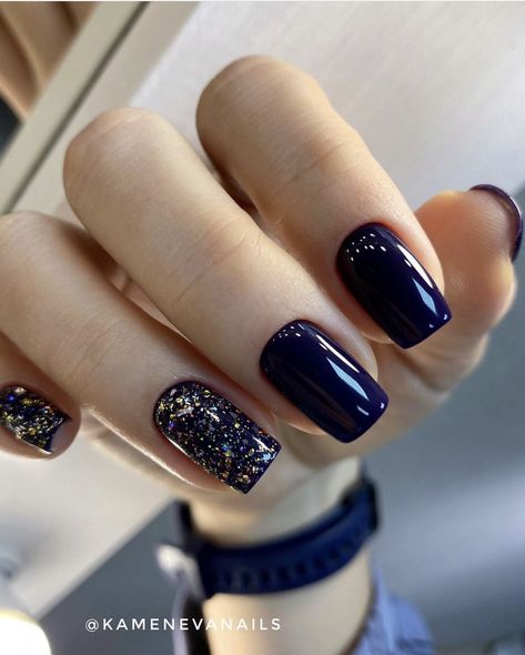 Pedicure Azul, Nail Shapes Square, Navy Nails, Blue Glitter Nails, Navy Blue Nails, Bright Nails, Sparkle Nails, Manicures Designs, Neon Nails