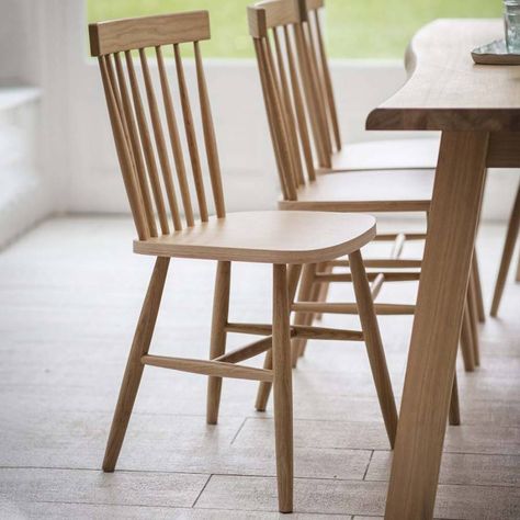 Garden Trading Spindle Back Chair - Oak Spindle Back Chair, Classic Style Interior, Spindle Chair, Spindle Dining Chair, Barn Interior, Wooden Chairs, Wooden Dining Chairs, Indoor Chairs, Black Legs