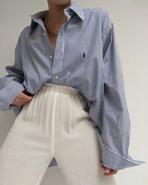 Blue Shirt Women Outfit, Ralph Lauren Shirt Outfit, Blazer Outfits For Women Classy, Aesthetic On A Budget, Blue Striped Shirt Outfit, Ralph Lauren Shirt Women, Outfits With Striped Shirts, Yellow Striped Shirt, Blue Shirt Women