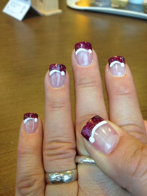 Christmas Cruise Nails, Square Nails Christmas, Jel Nails, Easy Christmas Nail Designs, Red And Silver Nails, Christmas Nail Designs Easy, Cruise Nails, Santa Nails, Silver Nail Designs