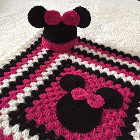 Minnie Mouse Hat and Blanket: Minnie Mouse Blanket, Crochet Blanket Baby, Mouse Crochet, Danger Mouse, Crochet Disney, Crochet Blanket Afghan, Bonnet Crochet, Crochet Motifs