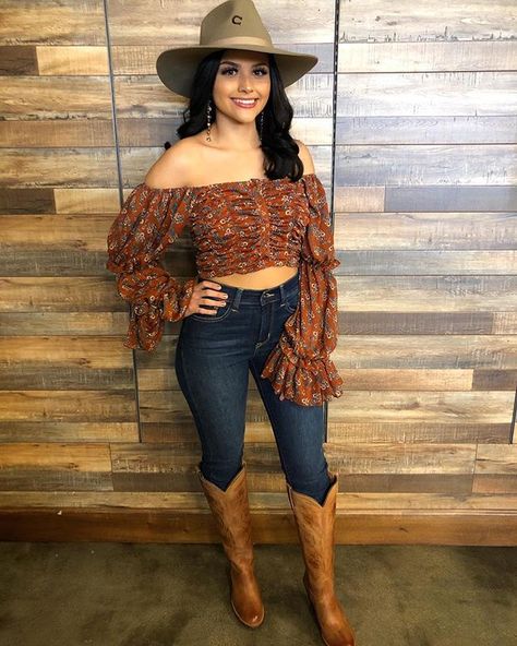 Shop this look head to toe @elpotrerito and @ale_accessories Country Girl Outfits, Mode Country, Cowgirl Outfits For Women, Cowgirl Boots Outfit, Cute Cowgirl Outfits, Cowgirl Style Outfits, Outfits For Mexico, Cowgirl Dresses, Wilde Westen