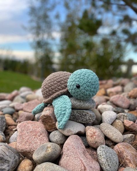 Animaguri Crochet Beginner, Turtle Crochet Pattern Free, Crochet Turtle Pattern Free, Sea Turtle Crochet, Crochet Hobby, Crochet Turtle Pattern, Turtle Crochet, Reverse Single Crochet, Plush Crochet