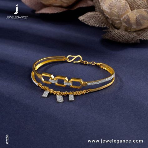 Kada Design, Antique Gold Bracelet, Fancy Bracelet, Bangle Design, Gold Bracelet Simple, Gold Jewelry Outfits, New Gold Jewellery Designs, Gold Bangle Set, Bangles Gold