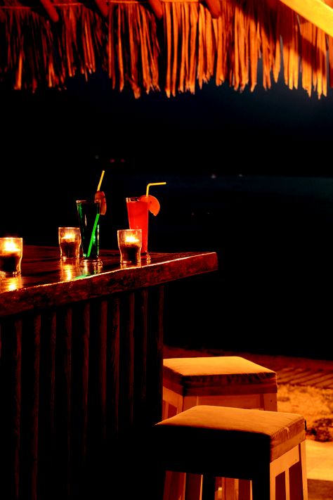 Beach bar Beach Bar At Night, Beach Bar Aesthetic, Float Bar, Bar Promotion, Malibu Rising, Margarita Bar, Dream Bars, Bar Music, Beach At Night