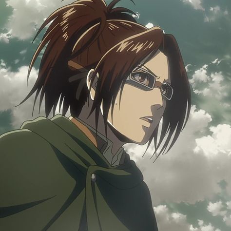 Hange Pfp, Aot Hange, Hange Aot, Hanji Attack On Titan, Hanji Zoe, Hange Zoe, Hot Mommy, Aot Characters, Baby Mine