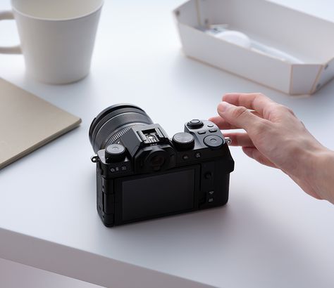 Fujifilm Digital Camera, Youtube Setup, Camera Fujifilm, Color Negative Film, Hd Background Download, Background Images Free Download, Minimal Photography, Fujifilm Camera, Classic Camera