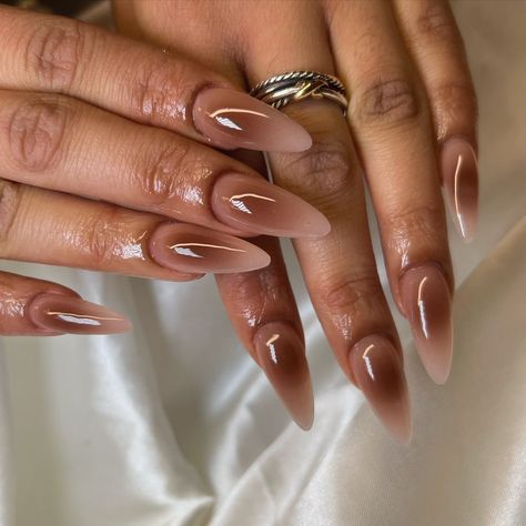 Beautiful Fall Nails 2024 25 Ideas: Chic and Elegant Manicure Ideas Nice Brown Nails, Brown And Crème Nails, Brown And Beige Nail Designs, White And Light Brown Nails, Brown Almond Nail Ideas, Brown And Grey Nails, Fall Nail Vibes, Neutral Almond Nails With Design, Fall Nail Acrylic Designs