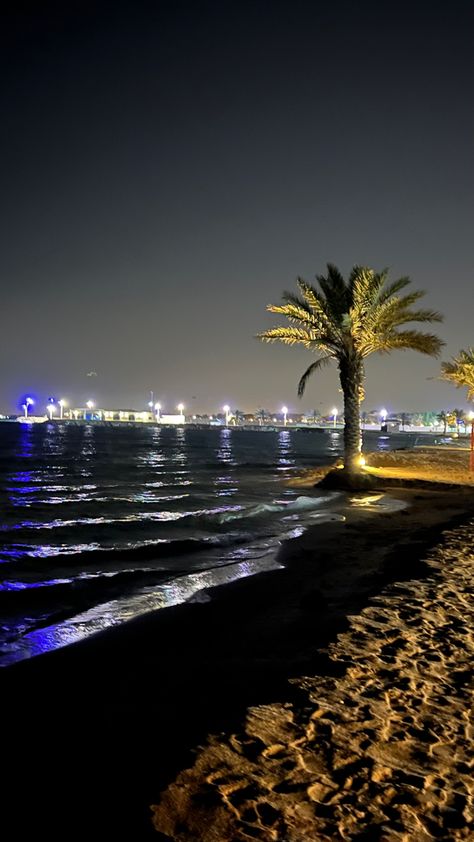 Nighttime Beach, City View Night, City View Apartment, Dubai Beach, Beach At Night, Dark Green Aesthetic, Beach Night, Quiet Beach, Sky Pictures