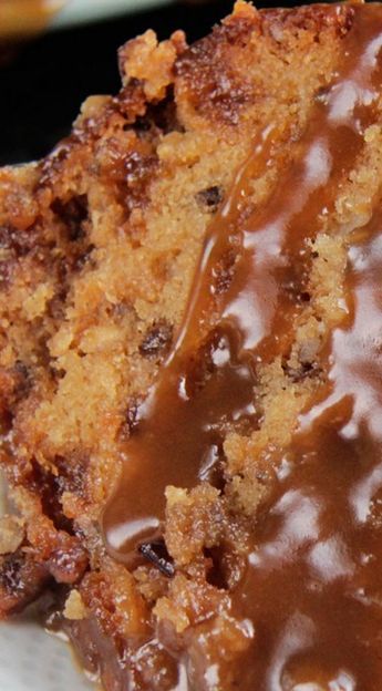 Caramel Pound Cake Recipe, Caramel Pound Cake, Brown Sugar Pound Cake, Pound Cake Recipe, Crunchy Pecans, A Piece Of Cake, Pound Cake Recipes, Think Food, Moist Cakes