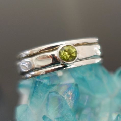 Spinning Ring, Meditation Rings, Silver Spinner Rings, Thumb Ring, Peridot Gemstone, Peridot Ring, Spinner Ring, Spinner Rings, Thumb Rings