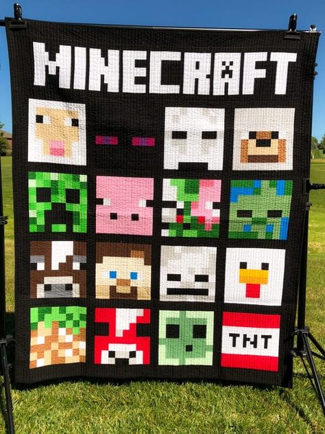 Noah Crafts, Minecraft Blanket, Minecraft Quilt, Minecraft Crochet, Minecraft Sheep, Minecraft Pattern, Pixel Quilting, Minecraft Blocks, Mug Rug Patterns