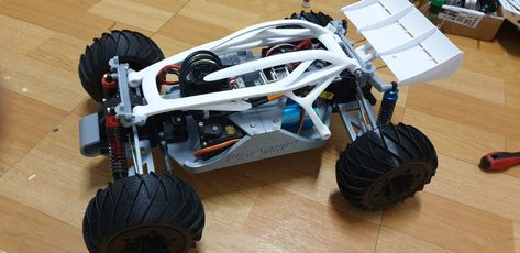 OpenRC 1:10 4WD Truggy Concept RC Car by barspin - Thingiverse 3d Printed Rc Car, Robotic Engineering, Useful 3d Prints, Rc Robot, Product Engineering, Rc Buggy, Computer Projects, Robotics Projects, Diy Tech