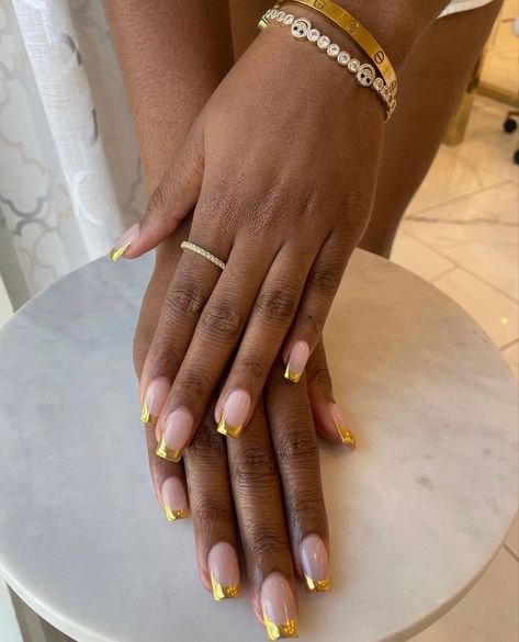 Gold Tipped French Nails, Gold Nail Inspo Square, Gold French Tip Square, Nails For Gold Dress Prom, French Tip Acrylic Nails With Gold, Gold Tip French Manicure, Gold Nails And Toes, French Tip Gold Accent, Gold French Tip Nails Square