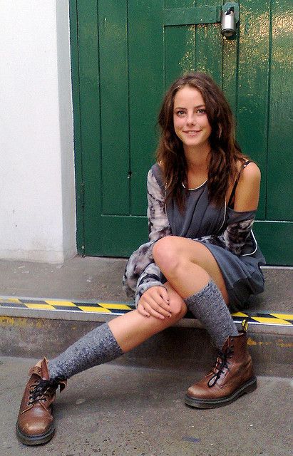 Boots and socks Effy Stonem Style, Kathryn Prescott, Effy Stonem, Skin Aesthetics, Skins Uk, Kaya Scodelario, Emma Roberts, Mode Inspo, Girl Crushes