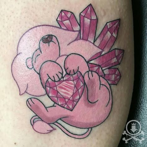 Awesome rose quartz Lion from Steven Universe tattoo by Tami Rose. #12ozstudios #team12oz #tattoo #tattoos #tattooart #tattooartist #stevenuniverse #rosequartz #lion #tattoosformen #tattoosforwomen Lion From Steven Universe, Steven Universe Tattoo, Steven Universe Rose Quartz, Lion Steven Universe, Rose Quartz Steven Universe, Crystal Gems Steven Universe, Universe Tattoo, Sweet Drawings, Real Tattoo