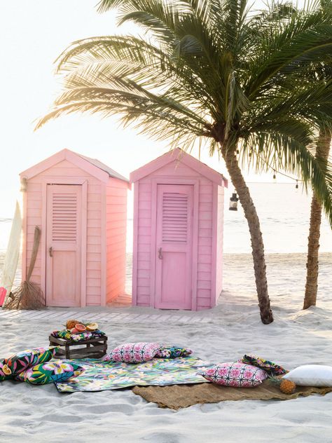 Nail Designs Summer Beach, Wooden Hut, Diy Living Room Decor, Beach Huts, H&m Home, Summer Inspiration, Beach Picnic, Beach Vibe, The Sand