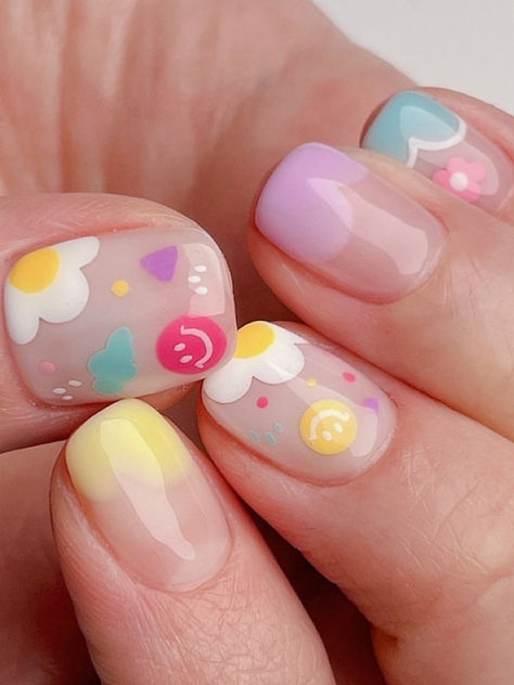 cute Korean nails: pastel tips with florals Simple Colorful Nail Designs, Korean Jelly Nails Designs, Korean Nail Art Flower, Kawaii Nail Art Short Nails, Japanese Nail Art Simple, Kawaii Short Nail Art, Japanese Inspired Nails Art Designs, Nails Ideas Aesthetic, Cute Short Nails Designs