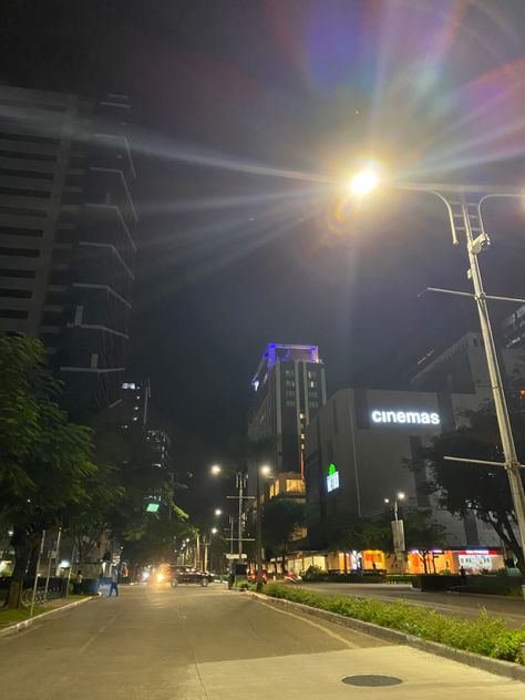 Cebu IT park Cebu City Night View, It Park Cebu Night, Cebu Night View, Cebu City Lights, Cebu At Night, Cebu City Aesthetic, Cebu City Photography, Cebu Aesthetic, It Park Cebu