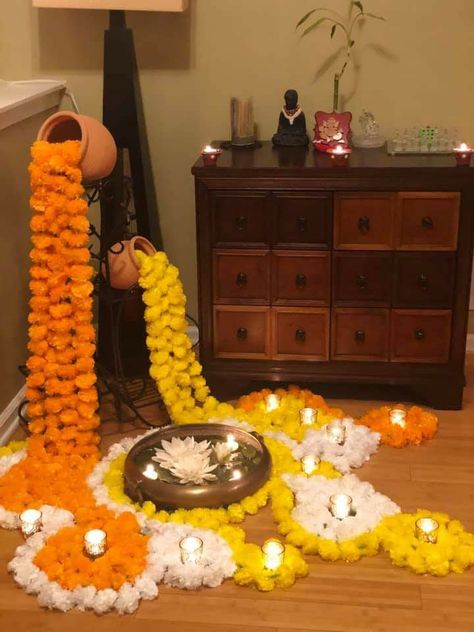 Mata Darbar Decoration, Pooja Room Decor For Diwali, Decoration With Marigold Flowers, Gharonda For Diwali, Diwali Decoration Rangoli, Rangoli Design With Colour, Matki Decoration Ideas For Diwali, Diwali Decor With Flowers, Rangoli Designs Ideas Diwali