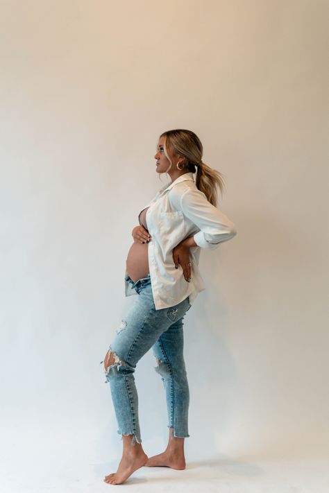 Maternity Photos In Jeans Outfit, Blue Jean Maternity Pictures Couple, Maternity Photo Jeans And Shirt, White Shirt Blue Jeans Maternity Shoot, Button Up Shirt Maternity Shoot, Jeans White Shirt Maternity Shoot, Maternity Outfits For Photoshoot Jeans, Maternity Photography With Jeans, Button Up Maternity Photos