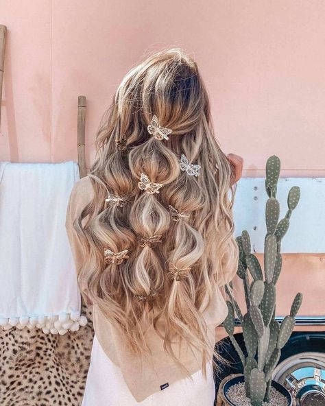 Butterfly Hairstyles, Butterfly Hairstyle, Coachella Vibes, Big Blonde Hair, Boho Hairstyle, Hair Magic, Hair Therapy, Extensions Hair, Clip Hairstyles