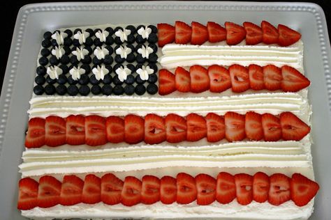 flagcake6 Fourth Of July Tres Leches Cake, 4th Of July Tres Leches Cake, American Flag Cake, Leche Cake, Sweets Ideas, Flag Cake, 4th Of July Cake, Forth Of July, July Ideas