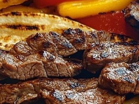 Flavorful Steak Fajitas: A Quick and Easy Recipe! - NewsBreak Slaw For Fish Tacos, Flank Steak Fajitas, Boiled Egg Salad, Cheese Burger Soup Recipes, Grilled Pork Tenderloin, Hawaiian Sweet Rolls, Homemade Lasagna, Homemade Hamburgers, Veggie Sandwich