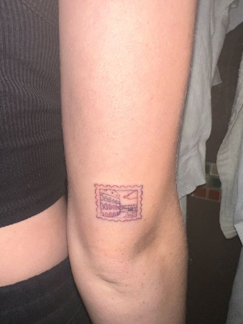 Backpacker Tattoo, Study Abroad Tattoo, Backpacking Tattoo, Archaeology Tattoo, Colosseum Tattoo, Should I Get A Tattoo, Rome Tattoo, Europe Backpacking, Basic Tattoos