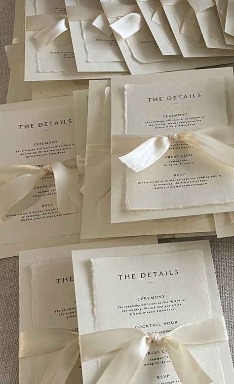 Minimalist Wedding Stationery, Confetti For Wedding, Timeless Wedding Invitations, Minimal Wedding Invitation, Wedding Moodboard, Wedding Classy, Traditional Wedding Invitations, Wedding Letters, Wedding Money