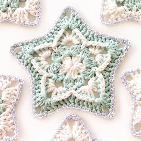 Crochet Road - Joy Clements 💗 on Instagram: “It’s been a while... have done a few additions to Stories but no posts for a bit! There’s been a lot going on behind the scenes, both…” Crochet Xmas, Crochet Christmas Decorations, Crochet Stars, Crochet Ornaments, Crochet Snowflakes, Crochet Christmas Ornaments, Christmas Crochet Patterns, Team Blue, Crochet Lovers