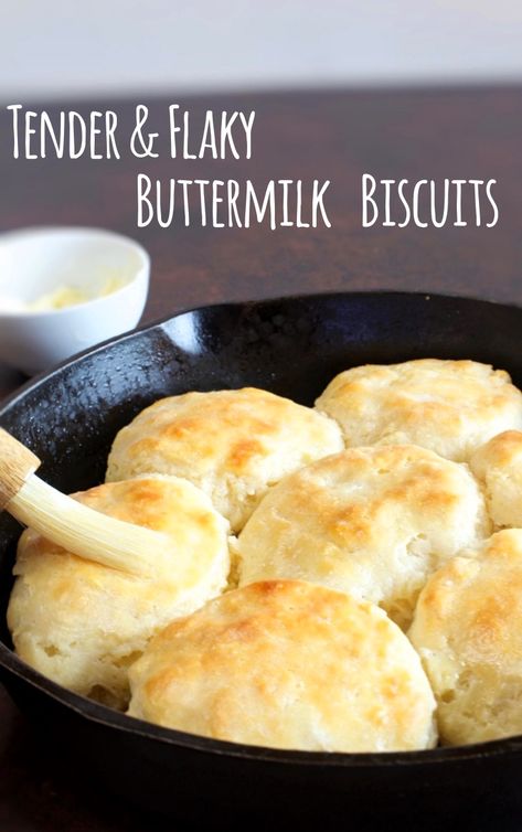 These Tender & Flaky Buttermilk Biscuits are buttery, tender and flaky, and so easy to make.  They will become your favorite! #buttermilkbiscuits #biscuits #buttermilk #flakybiscuits #bread Best Southern Buttermilk Biscuits, Flakey Buttermilk Biscuits, Homemade Country Biscuits, Country Biscuits Recipe, Butter Buttermilk Biscuits, Flaky Biscuit Recipe, Flaky Buttermilk Biscuits Recipe, Biscuits Buttermilk, Buttermilk Drop Biscuits