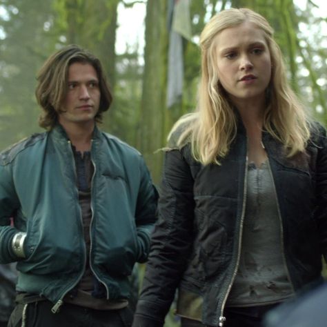 Clarke And Finn, Clarke Griffin, Ships, The 100, Tv, Celebrities, Quick Saves