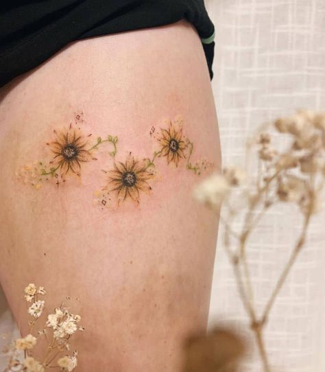 Watercolor Sunflower Tattoo, Sunflower Tattoo Ideas, Faith Tattoos, Rose Tattoo Sleeve, Watercolor Tattoo Flower, Small Sunflower, Black Rose Tattoos, Tattoos For Women Flowers, Flower Tattoo Shoulder