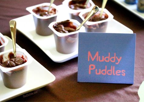 Peppa Pig Party Muddy Puddles Snack Choc Pudding, Piggy Party, George Pig Party, George Pig Birthday, Peppa Birthday, Peppa Party, Pepper Pig, Avocado Pudding, Pig Birthday Party