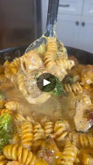 1.4M views · 333K reactions | Cheddar chicken & broccoli pasta 🧀🥦 

This juuuust might be your new favorite pasta recipe 😅 quick & easy too! 

Full Ingredient list: 
2 lb chicken breast 
2 heads of broccoli 
1 lb preferred pasta 
1-2 tsp garlic powder
1-2 tsp onion powder
1-2 tsp salt
1-2 tsp black pepper
1-2 tsp smoked paprika 
1-2 tsp dried oregano
For sauce: 
1-2 tsp garlic powder
1-2 tsp onion powder
1-2 tsp salt
1-2 tsp black pepper
1-2 tsp smoked paprika 
1-2 tsp dried oregano
2 tbsp garlic paste 
1 cup chicken broth 
2 cups heavy cream 
4-6 oz shredded cheddar cheese | Renzo | eatwitzo · Original audio Cheddar Chicken Broccoli Pasta, Chicken Breast And Broccoli Recipes, Pasta Broccoli Recipes, Broccoli And Chicken Pasta, Cheddar Broccoli Pasta, Broccoli Pasta Recipes, Chicken Breast Pasta Recipes, Broccoli Chicken Pasta, Easy Penne Pasta Recipes