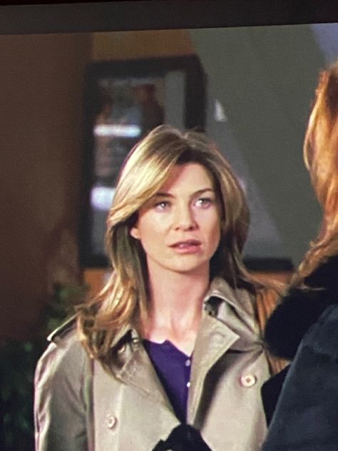 Meredith Gray Hair, Meredith Grey Bangs, Meredith Grey Haircut, Meredith Grey Season 1 Hair, Meredith Grey Hair, Gray Hair Cuts, Meredith Grey, Grey Hair, Chris Hemsworth