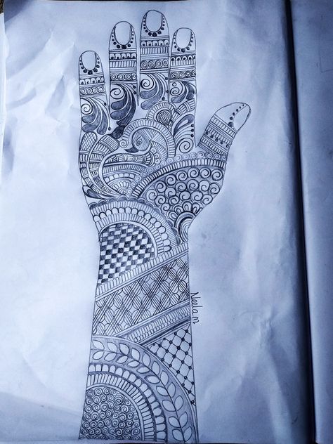 Mehndi Designs Drawings On Paper, Mehndi Painting, Diy Henna Designs, Mahi Sharma, Arabian Mehndi Design, Simple Mehendi, Simple Mehendi Designs, New Bridal Mehndi Designs, Mehndi Designs Bridal Hands